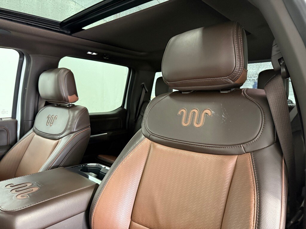 2025 Ford F-350 King Ranch photo 4