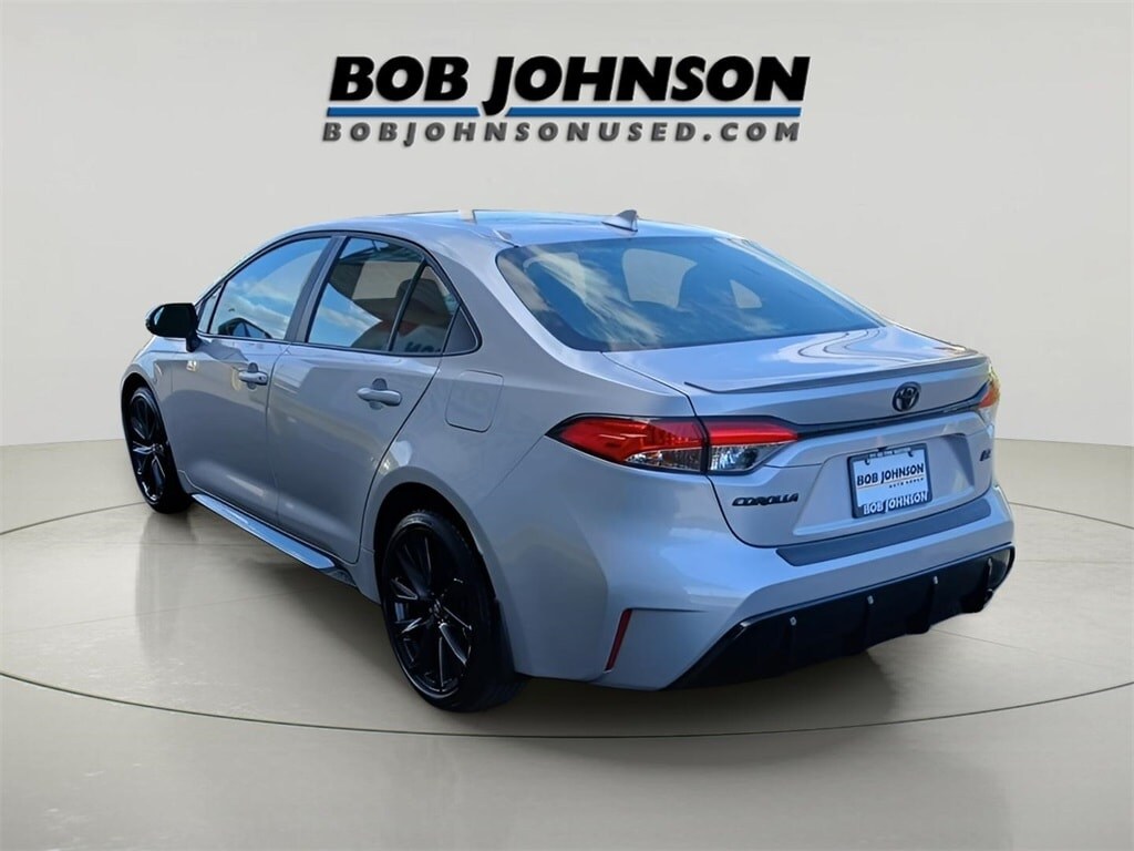 2023 Toyota Corolla SE photo 4