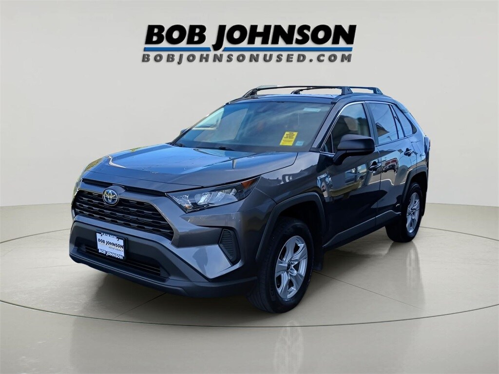 2021 Toyota RAV4 Hybrid LE photo 3