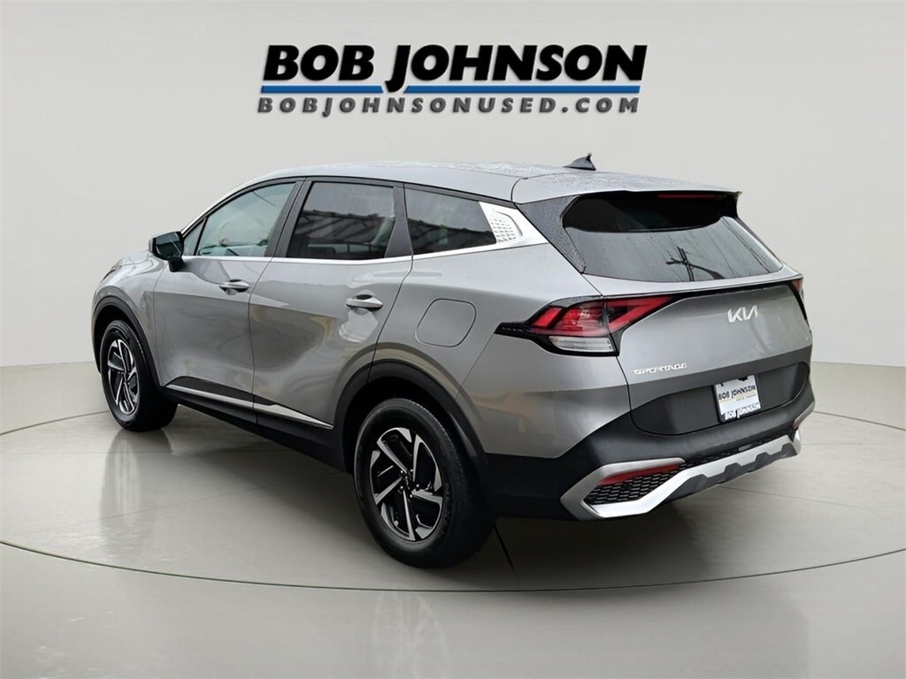 Used 2023 Kia Sportage Hybrid LX SUV