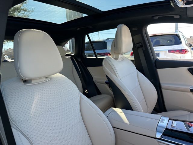 2026 Mercedes-Benz GLC Base - Photo 32