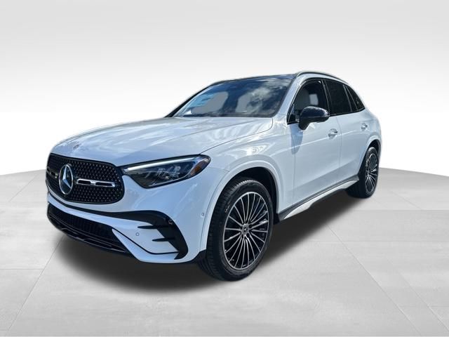 2026 Mercedes-Benz GLC Base's photo