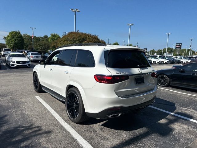 2025 Mercedes Benz GLS 450 4MATIC photo 2