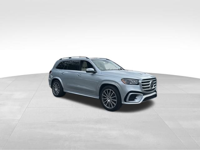 2025 Mercedes Benz GLS 450 4MATIC photo 2