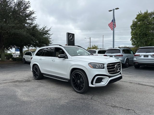 2025 Mercedes Benz GLS 450 4MATIC photo 2