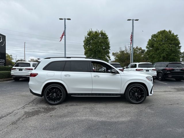 2025 Mercedes Benz GLS 450 4MATIC photo 3