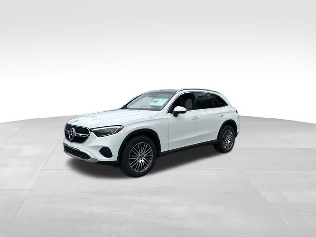 2026 Mercedes-Benz GLC Base's photo