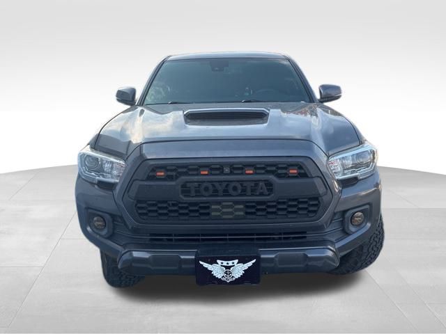 2020 Toyota Tacoma TRD Sport V6 photo 3