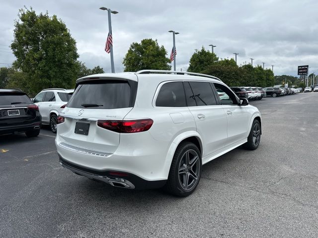 2026 Mercedes Benz GLS 450 4MATIC photo 3