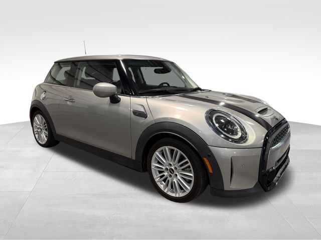 2024 MINI Hardtop 2 Door S's photo