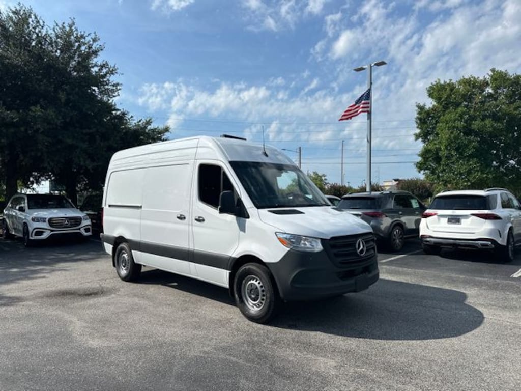 New 2025 Mercedes-Benz Sprinter 2500 Standard Roof 4-Cyl Diesel Cargo Van