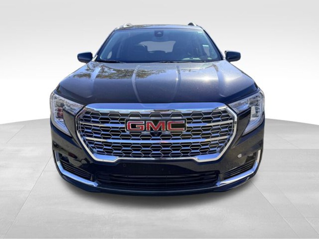 Used 2024 GMC Terrain Denali SUV
