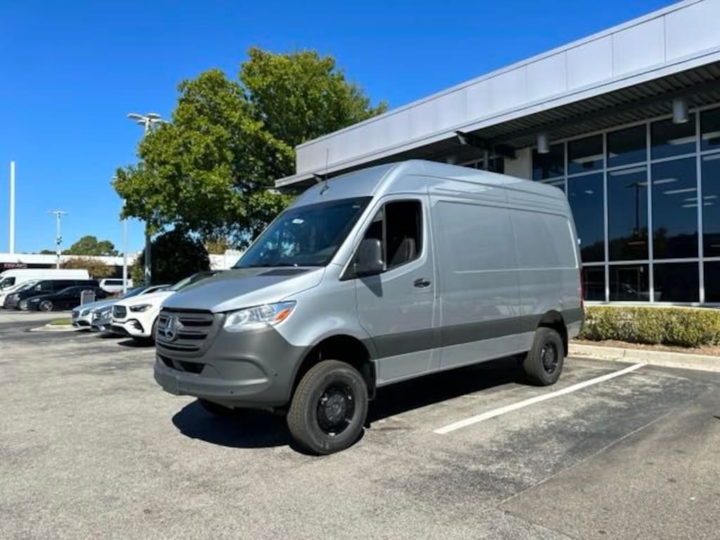 New 2025 Mercedes-Benz Sprinter 2500 Standard Roof 4-Cyl Diesel HO Cargo Van