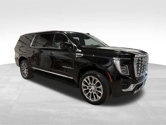 2025 GMC Yukon XL Denali's photo
