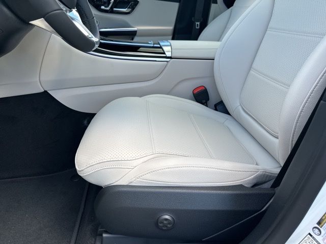 2026 Mercedes-Benz GLC Base - Photo 33