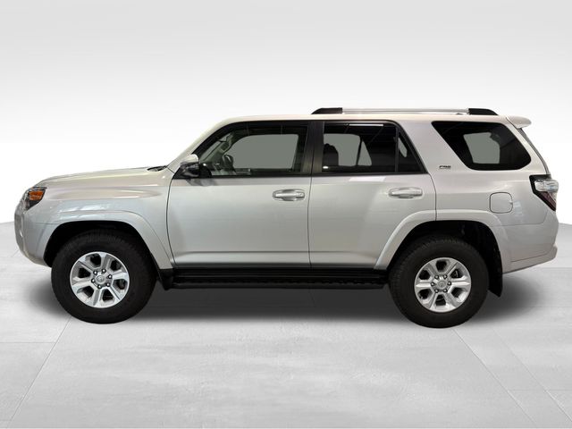2022 Toyota 4Runner SR5 Premium photo 4