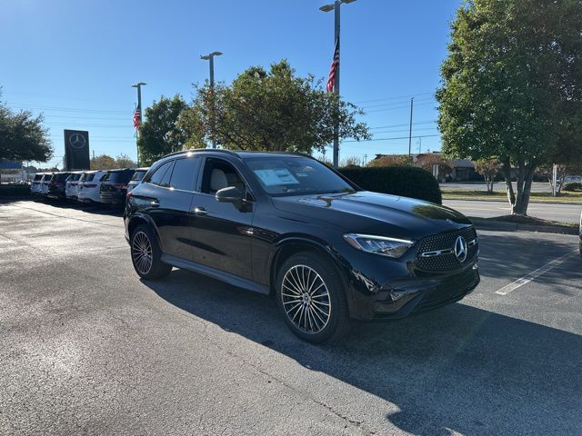 2026 Mercedes Benz GLC 300 photo 2