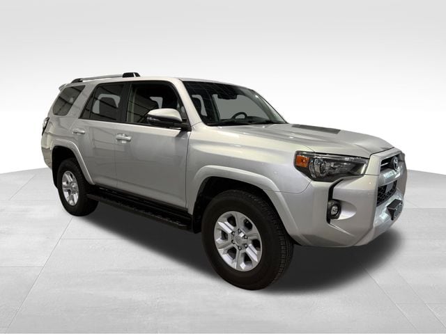 2022 Toyota 4Runner SR5 Premium's photo