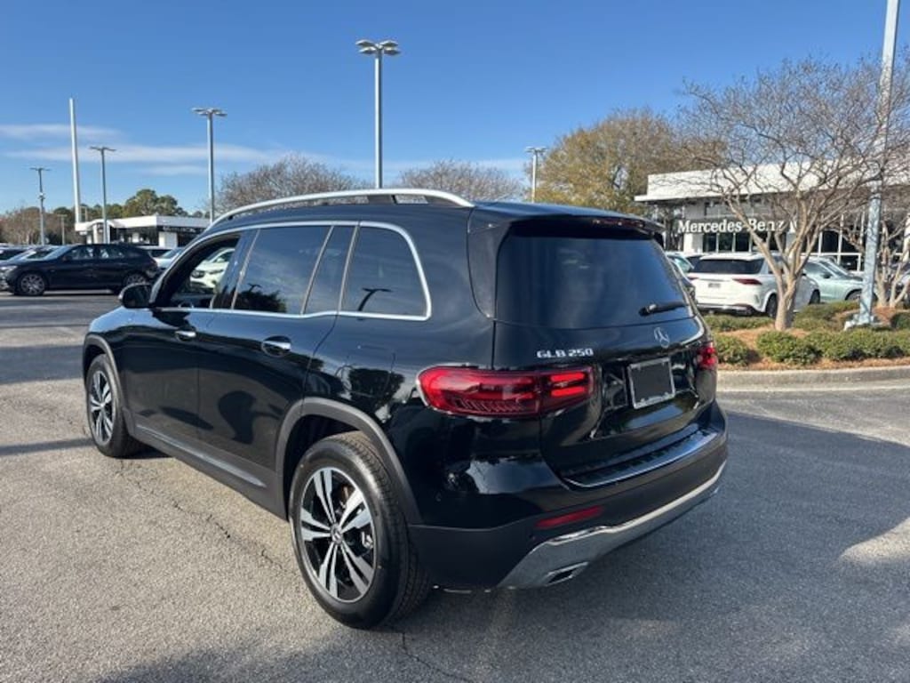 New 2026 Mercedes-Benz GLB 250 SUV