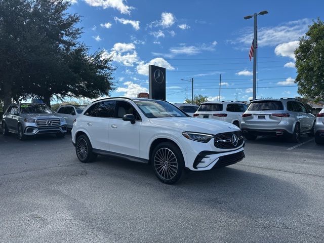 2026 Mercedes Benz GLC 300 4MATIC photo 2