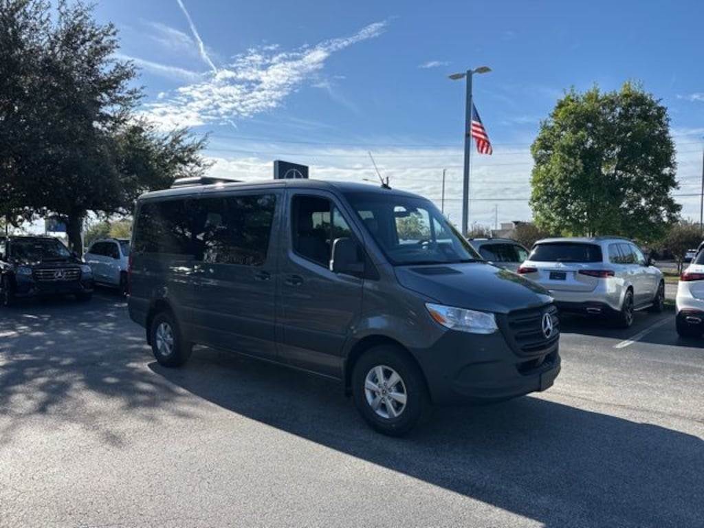New 2026 Mercedes-Benz Sprinter 2500 Standard Roof 4-Cyl Diesel Minivan/Van