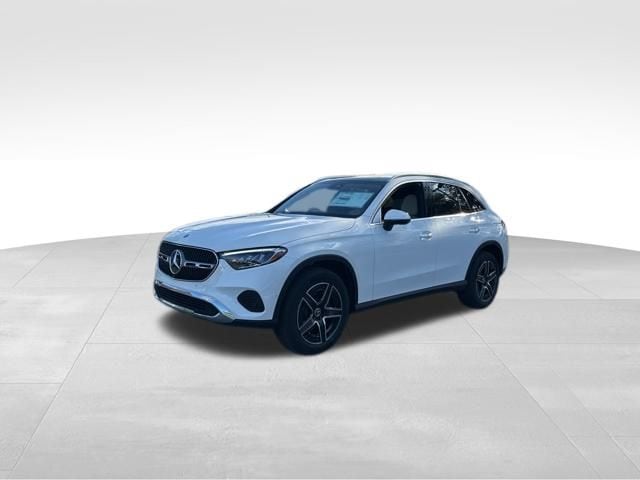 2026 Mercedes-Benz GLC Base's photo