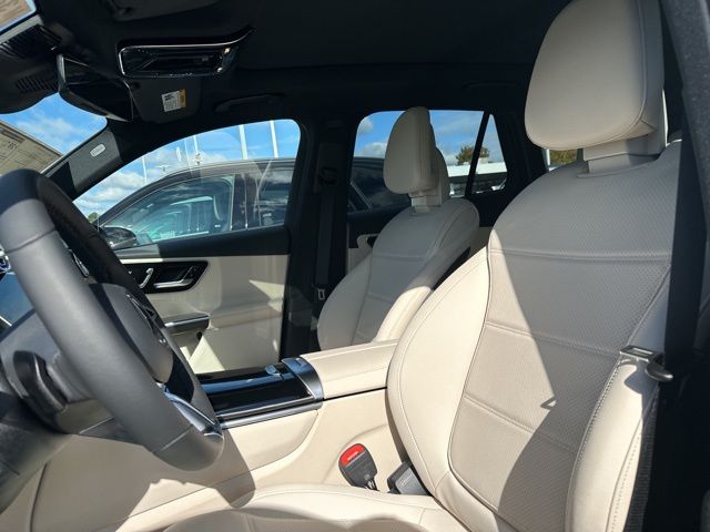 2026 Mercedes-Benz GLC Base - Photo 14
