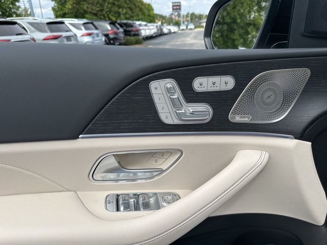 2025 Mercedes-Benz GLS Base - Photo 20