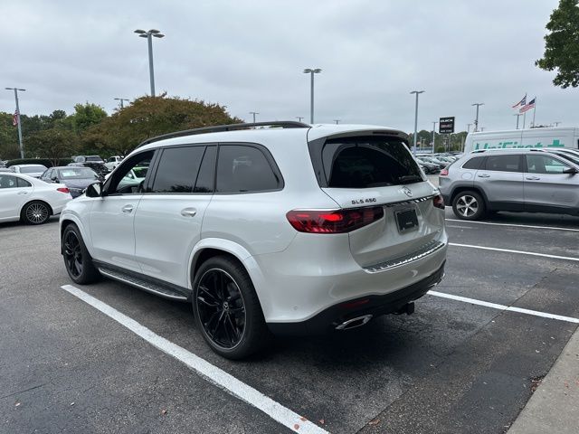 2025 Mercedes Benz GLS 450 4MATIC photo 4