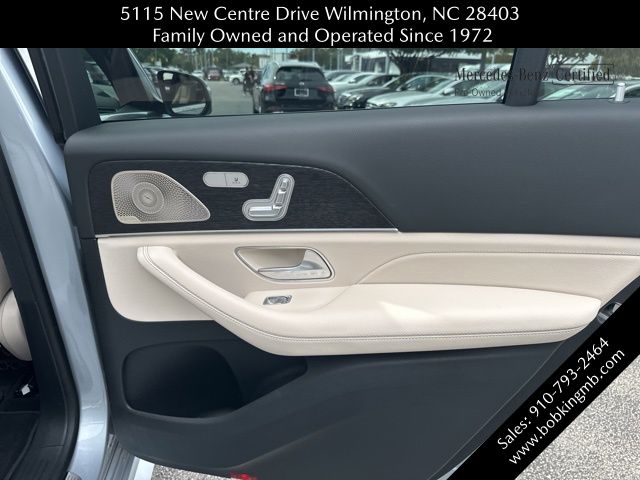 2025 Mercedes-Benz GLS Base - Photo 33