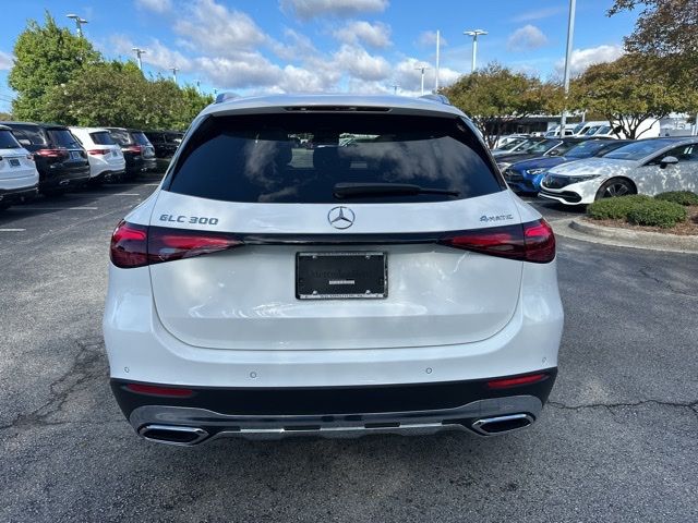 2026 Mercedes Benz GLC 300 4MATIC photo 4