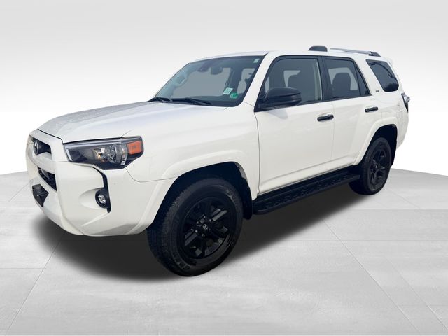 2023 Toyota 4Runner SR5's photo