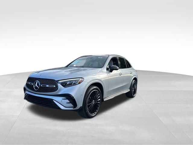 2026 Mercedes-Benz GLC Base's photo