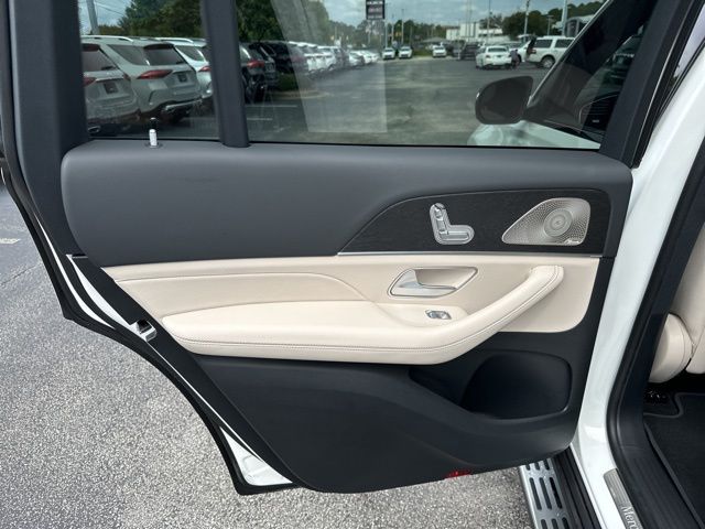 2025 Mercedes-Benz GLS Base - Photo 26