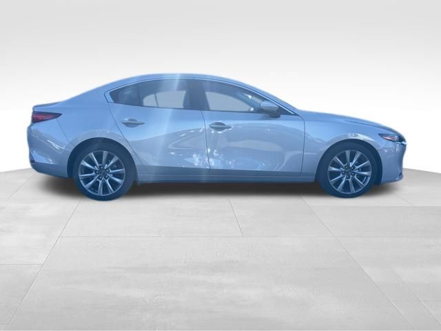 2022 Mazda Mazda3 Sedan Premium photo 4