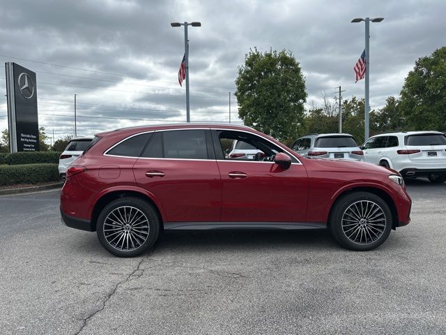 2026 Mercedes Benz GLC 300 4MATIC photo 3