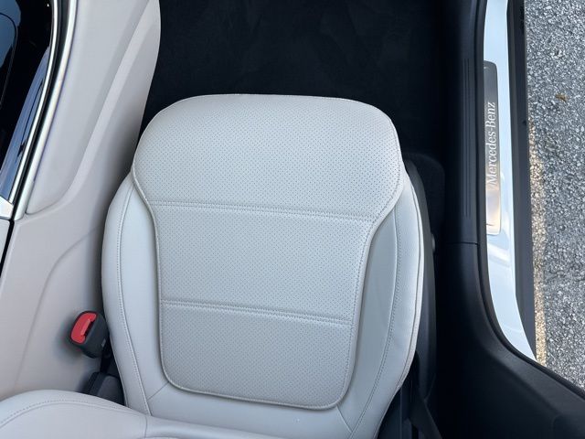 2026 Mercedes-Benz GLC Base - Photo 34