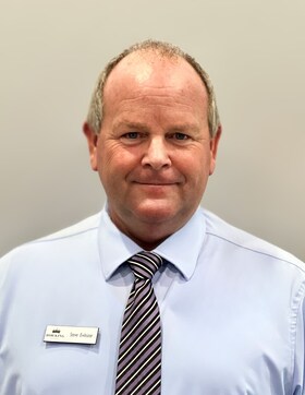 Staff member Steve Evilsizor from 437e57bcb5b4