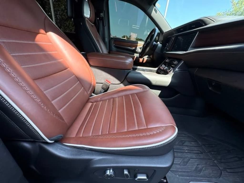 Used 2024 GMC Yukon XL Denali Ultimate SUV