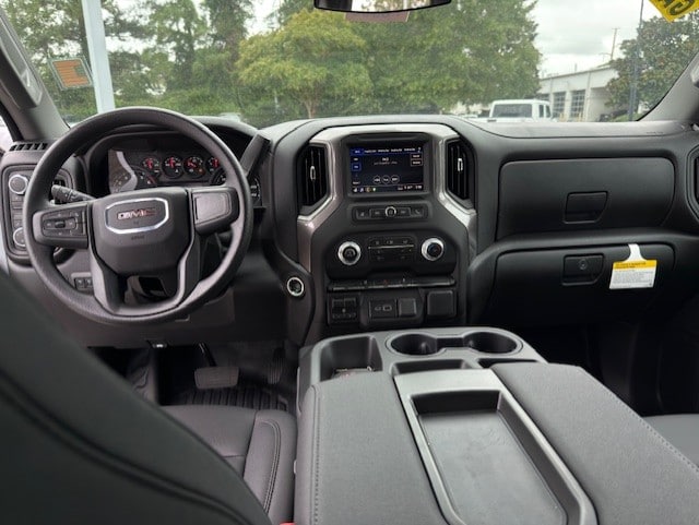 2026 GMC Sierra 3500 Chassis Cab Pro - Photo 10