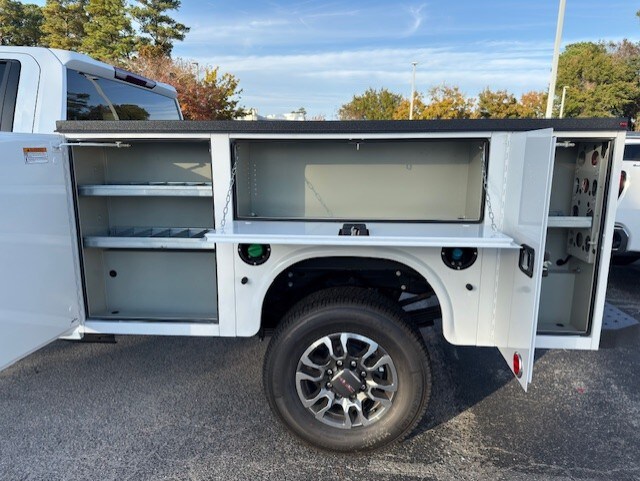 2026 Gmc Sierra 3500 HD Pro photo 4