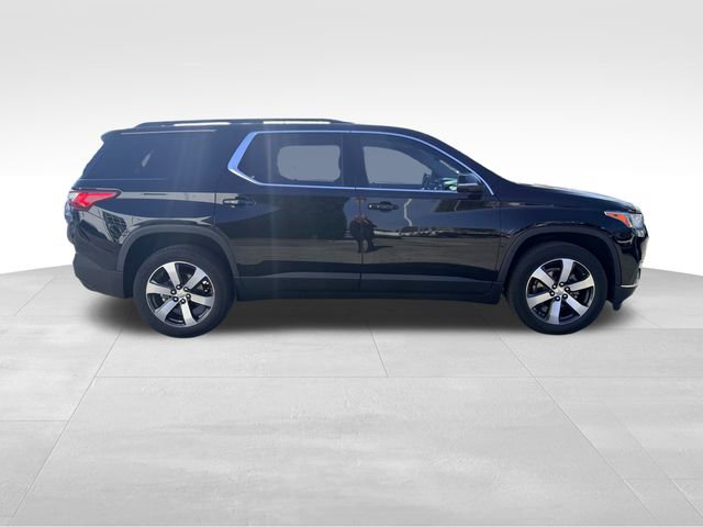 2021 Chevrolet Traverse Leather photo 2