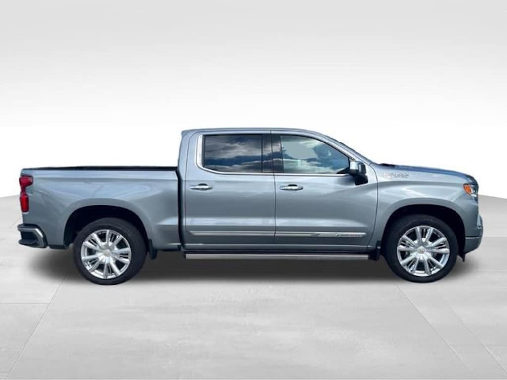 Used 2025 Chevrolet Silverado 1500 High Country Truck Crew Cab