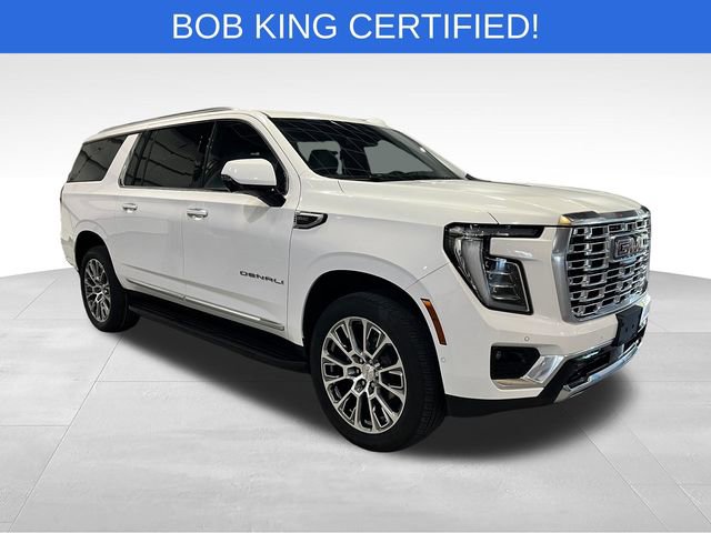 2025 GMC Yukon Denali AWD's photo