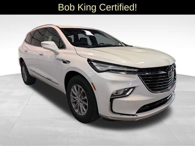 2023 Buick Enclave Essence's photo