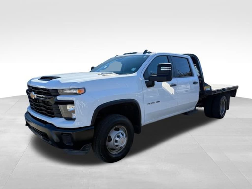Used 2024 Chevrolet Silverado 3500 HD Chassis Cab Work Truck Truck Crew Cab