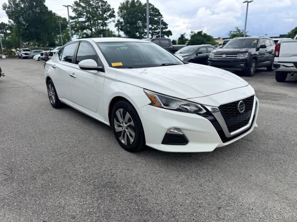 Used 2019 Nissan Altima 2.5 Platinum Sedan