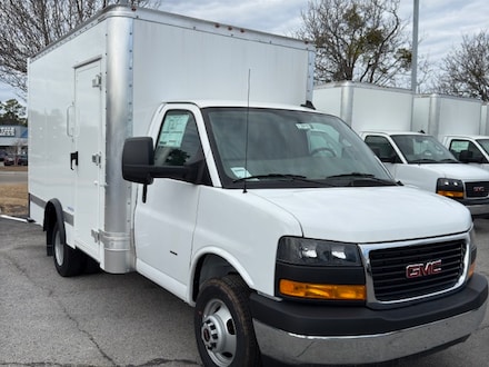 2024 GMC Savana Cutaway 3500 1WT Cutaway Van