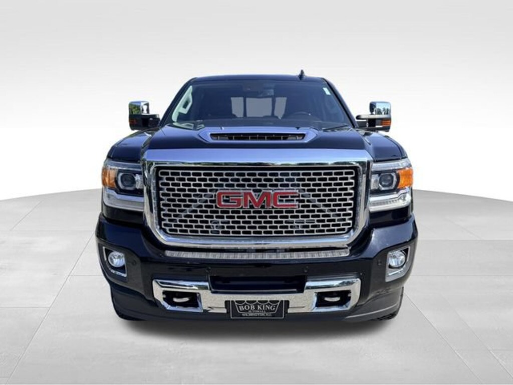 Used 2017 GMC Sierra 2500 HD Denali Truck Crew Cab