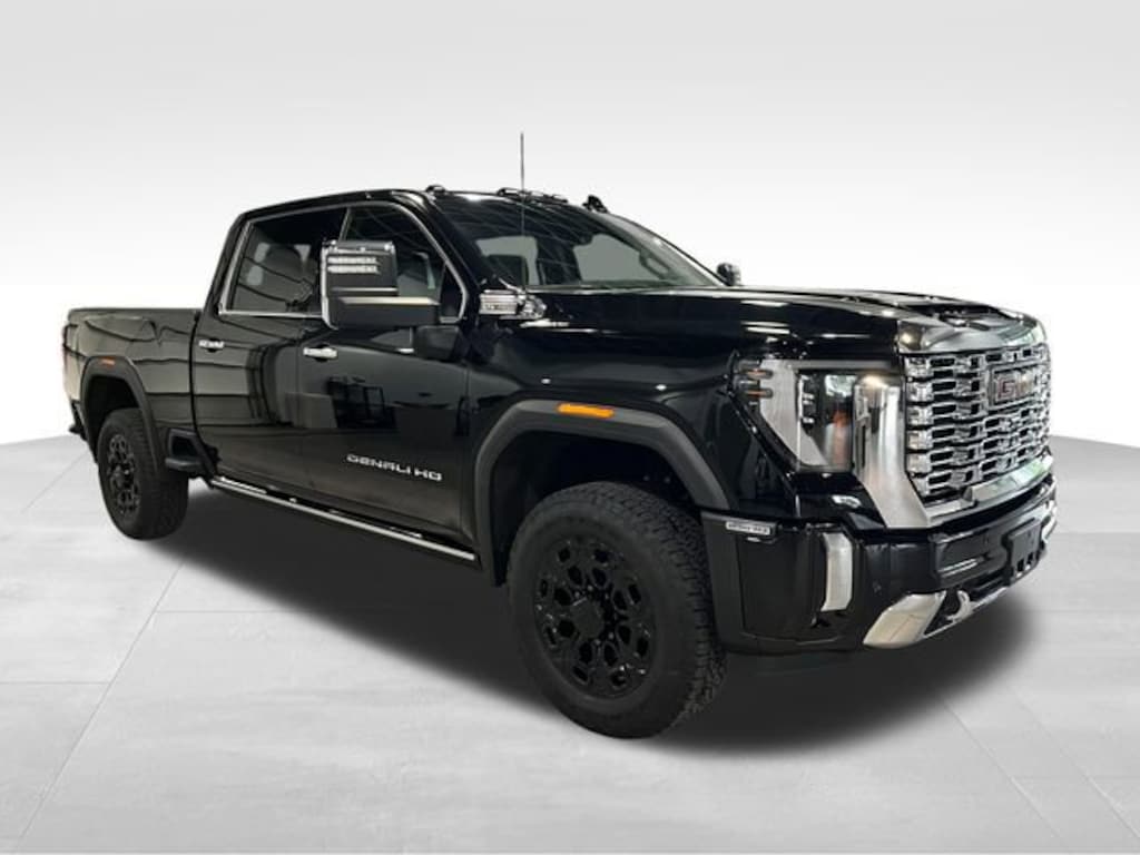 Used 2025 GMC Sierra 2500 HD Denali Truck Crew Cab